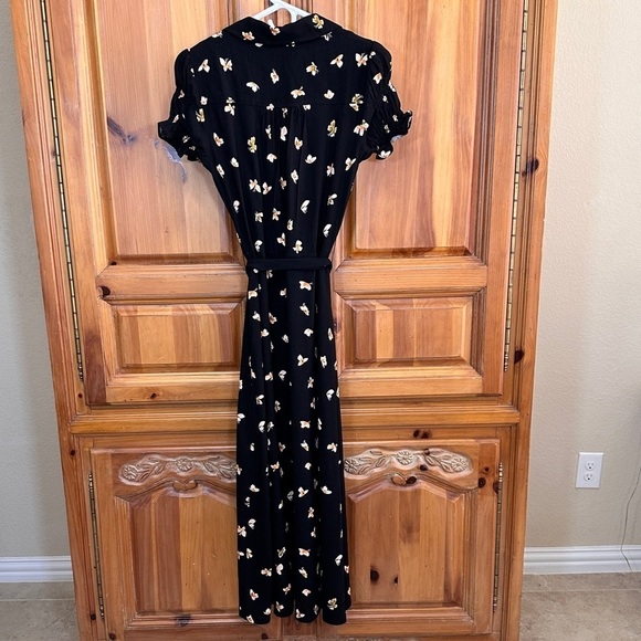 Urban Outfitters Spring Day Butterfly MIDI Wrap Dress - Picture 4 of 15